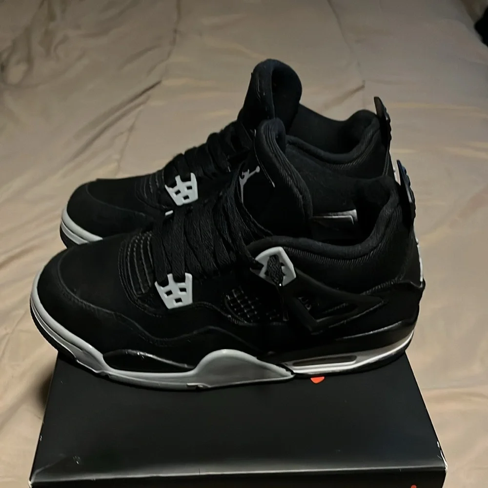 Jordan Air Retro - Picture 4 of 10